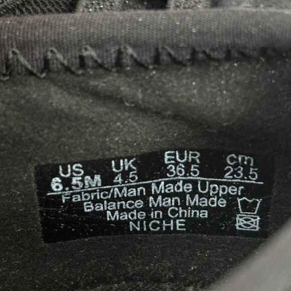 Bzees Niche Slip On Loafer Women's Size 6.5 Black Stretch Comfort Shoe Washable - Picture 7 of 9